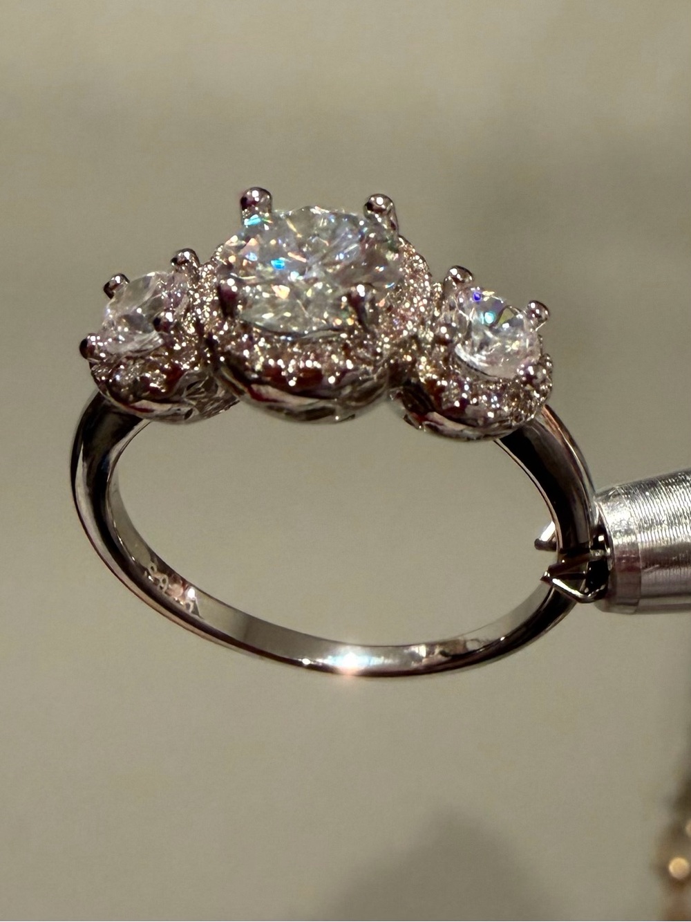 NWT Classic Three-Stone GRA MOISSANITE s925 Sterling Silver Size 9 - Picture 8 of 9